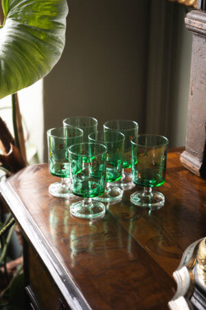 Set da 6 bicchieri anni ‘70 in vetro verde con foglie dorate